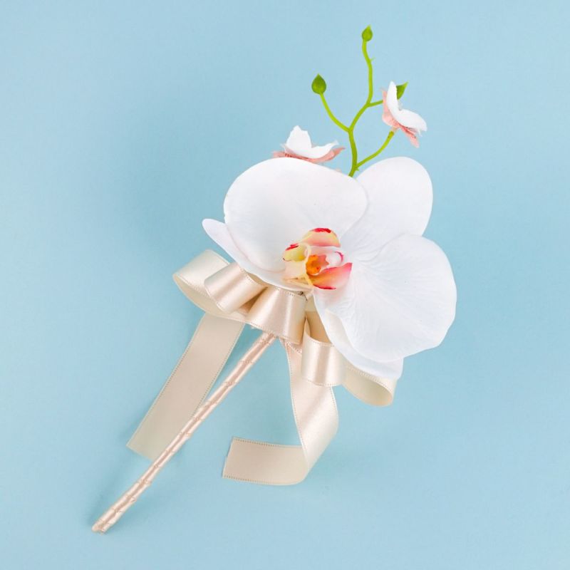 コチョウラン＆カラーのナチュラルウェディングブーケ ブートニア 結婚式 前撮り コチョウラン＆カラーのナチュラルウェディングブーケ