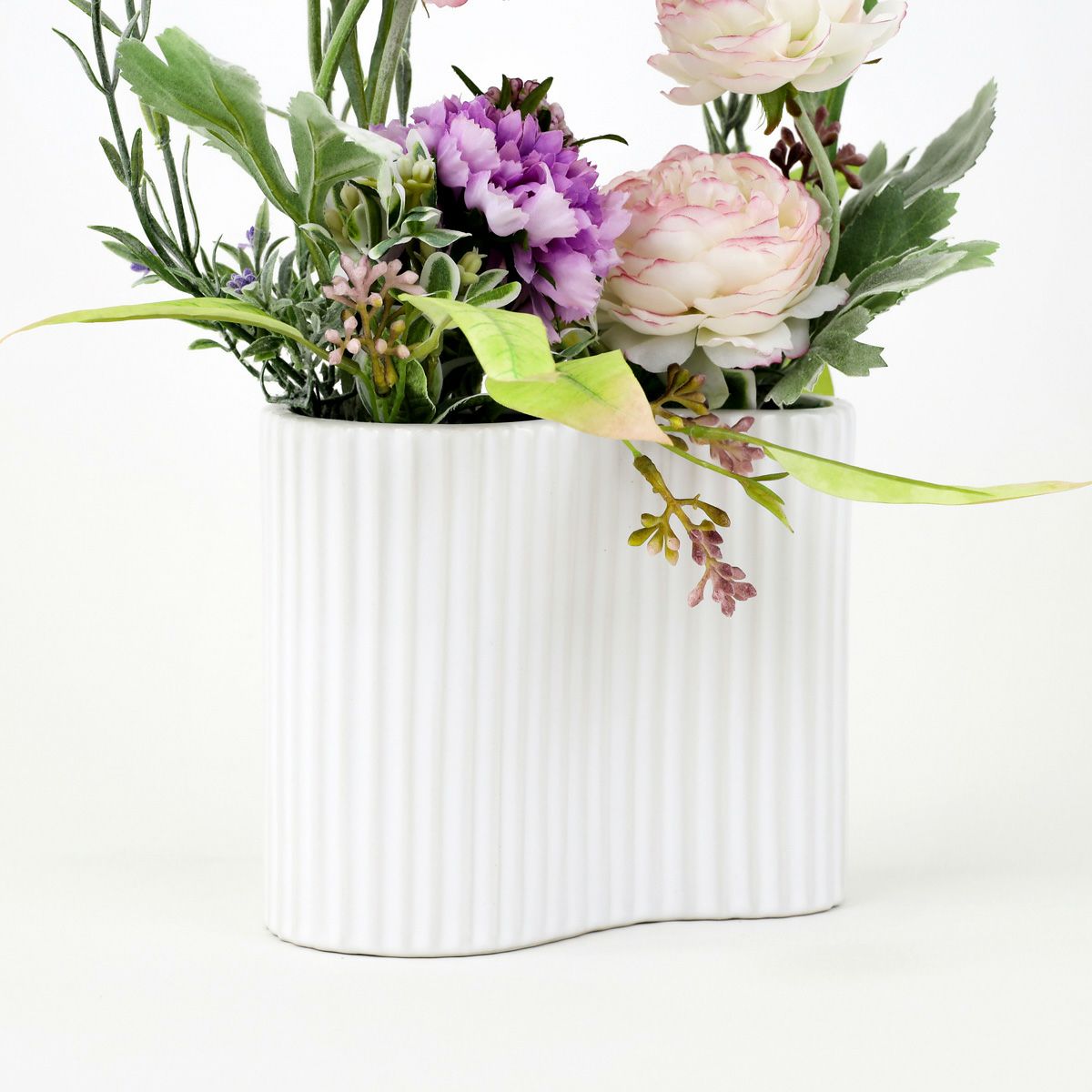 ラナンキュラス アレンジメント [24PK/LA01A]