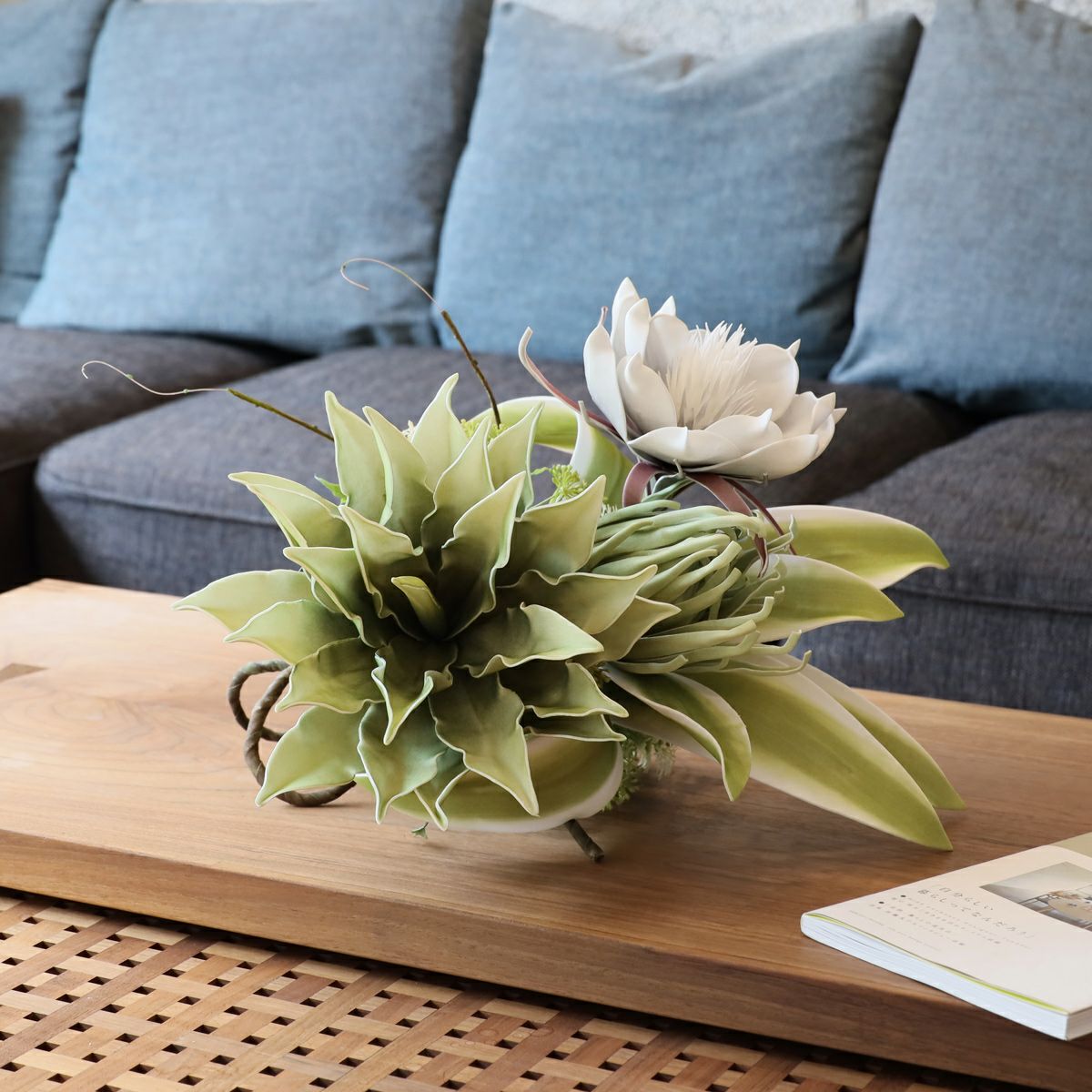 セピアフラワー グリーンフラワー アレンジメント [50]