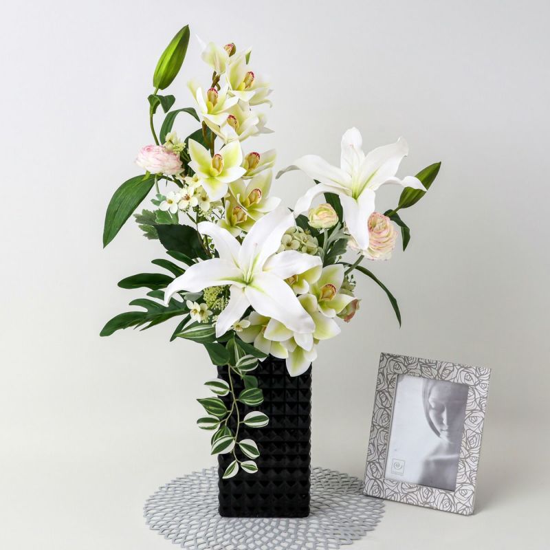 お供え カサブランカリリー アレンジメント [35]