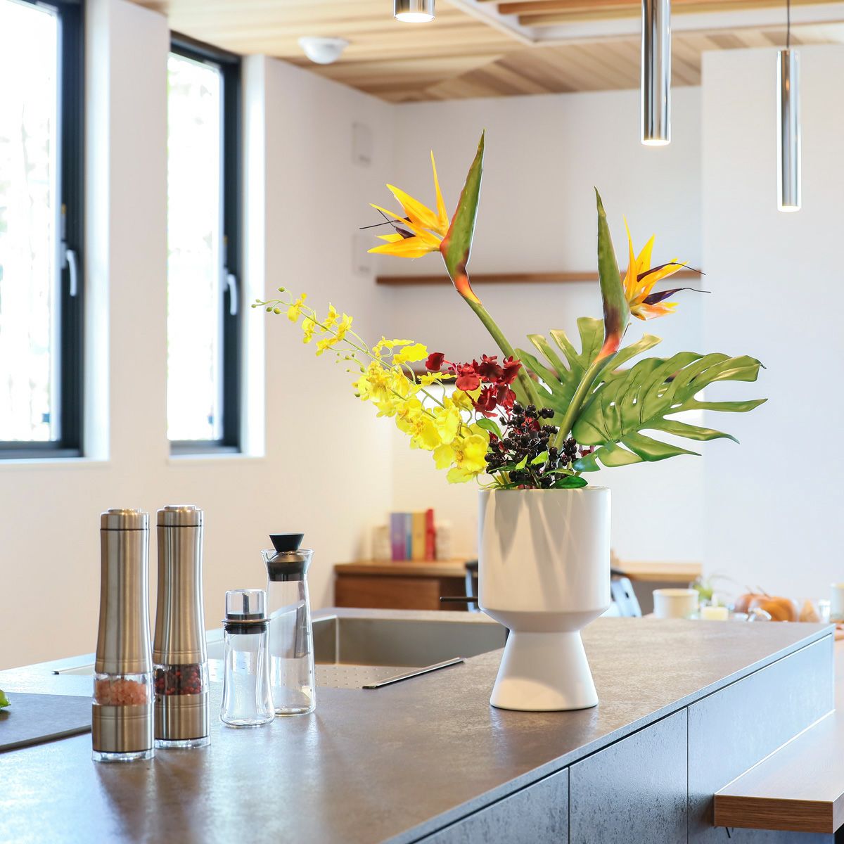 ストレリチア アレンジメント [AT-119]