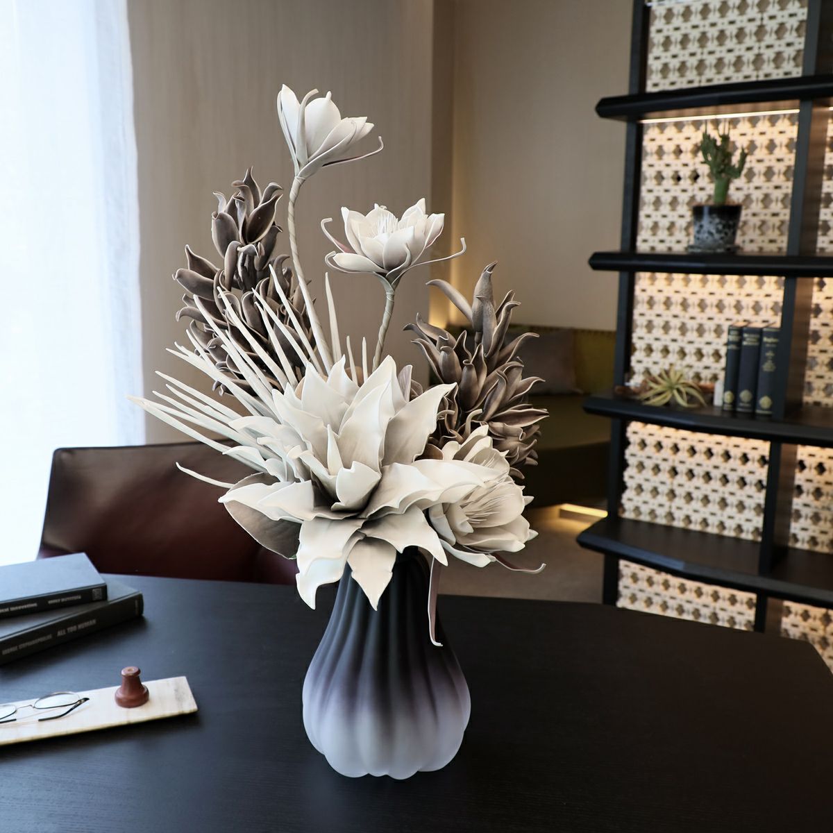 セピアフラワー アレンジメント [62]