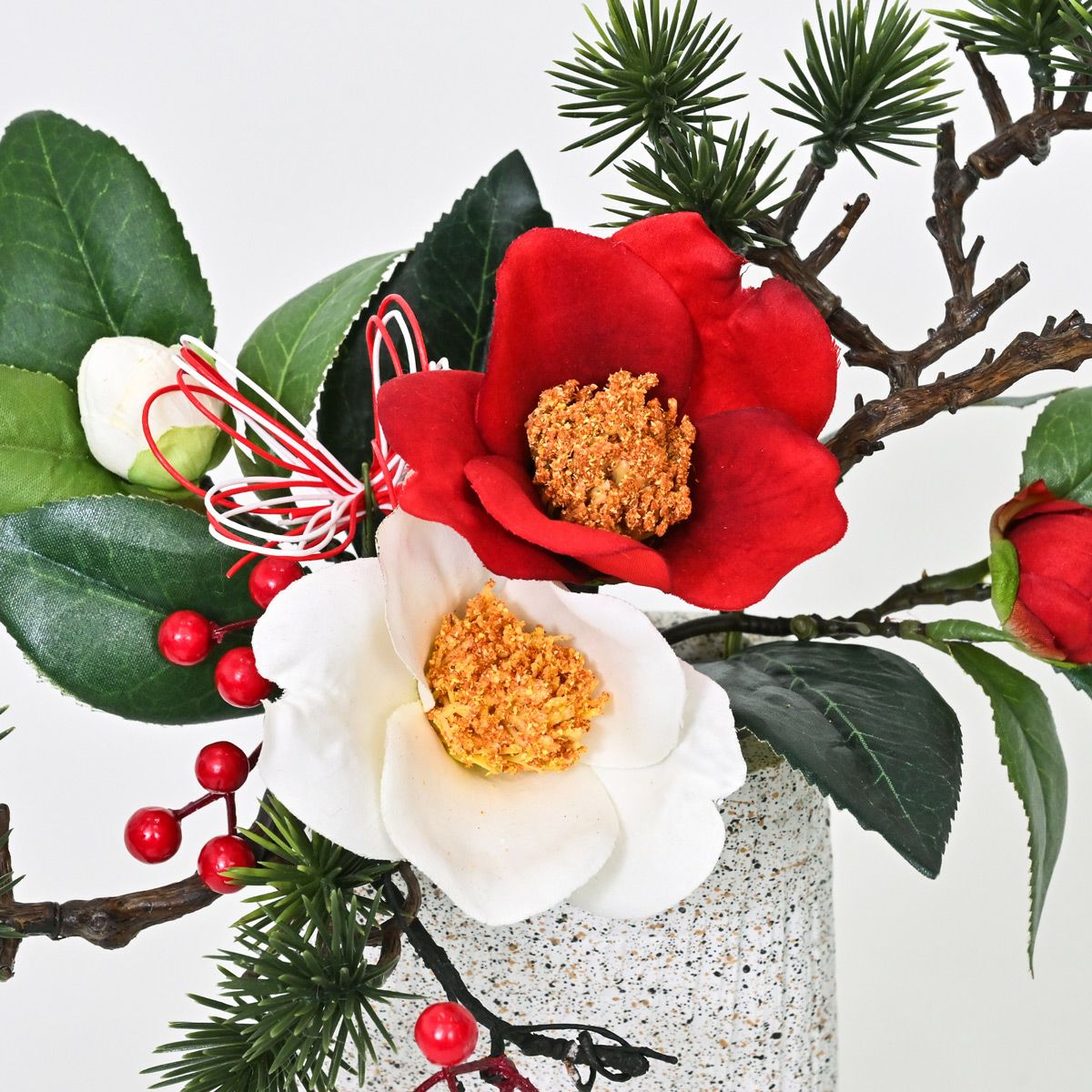 迎春コレクション2026】 椿 紅白 アレンジメント [NY-277] アーティ